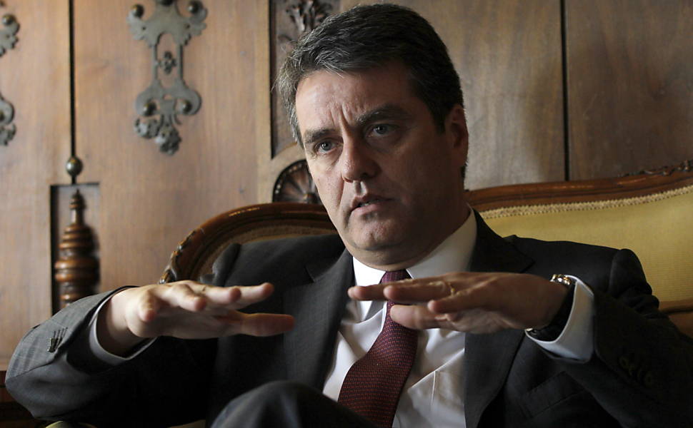 http://www.circuitomt.com.br/circuitomt01/2013/Maio/07-05-2013/roberto-azevedo-07-05.jpeg