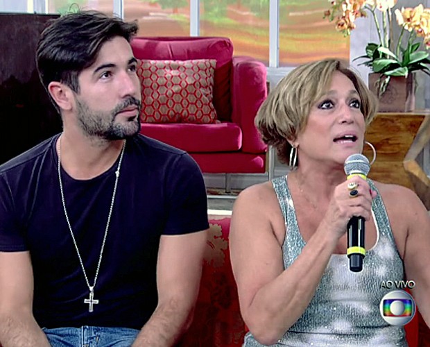 Susana Vieira Ri Com Memes E Leva Namorado De Penetra Ao Palco