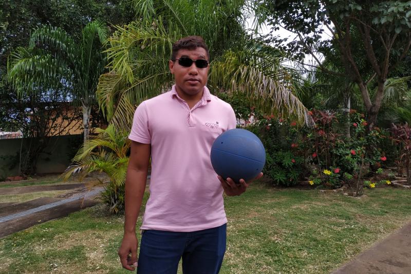 Jovem que perdeu a visão com 11 anos é destaque nacional no goalball